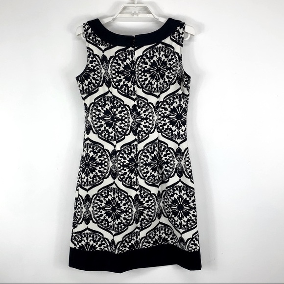 Jessica Howard Medallion Shift Summer Dress. - Picture 7 of 8